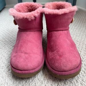 Uggs Cozy Pink Boots